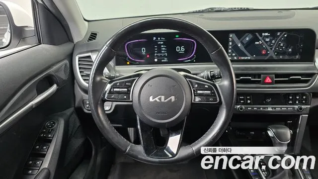 Kia Seltos New — Фото автомобиля 19