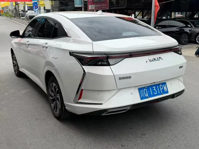 Dongfeng Yixuan — Фото автомобиля 10