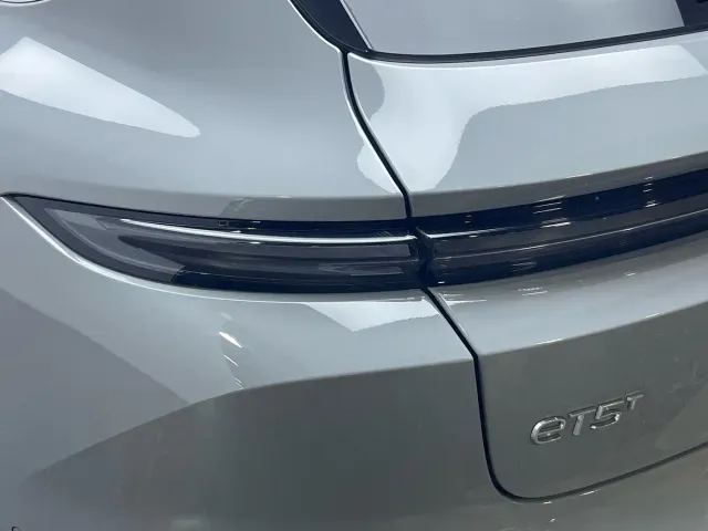 Nio ET5 Touring — Фото автомобиля 12