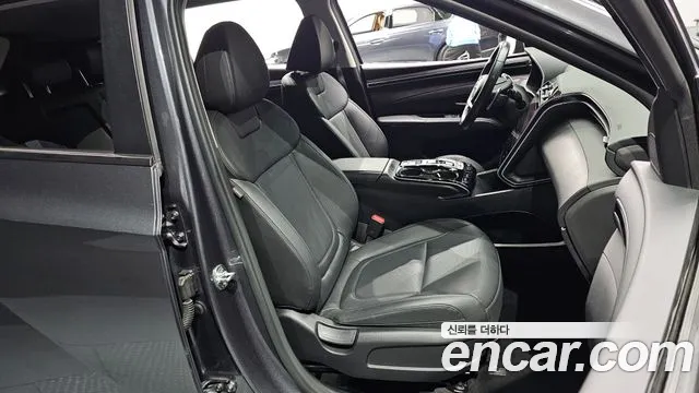 Hyundai Tucson Tucson (NX4) Бензин 1.6 турбо 2WD — Фото автомобиля 10