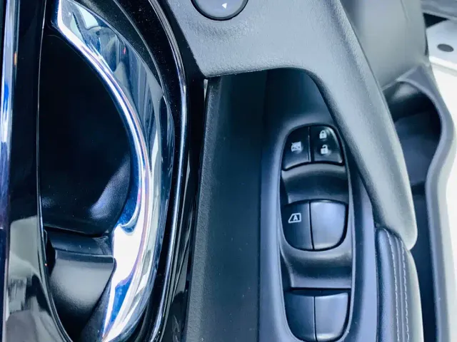 Nissan X-Trail — Фото автомобиля 4