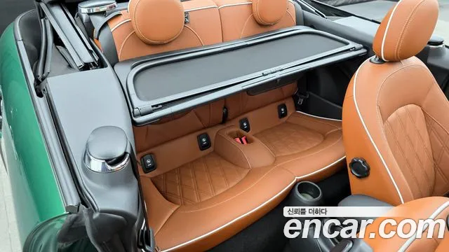 Mini Cooper Convertible — Фото автомобиля 12