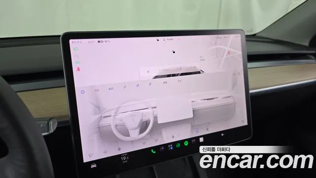 Tesla Model Y — Фото автомобиля 15