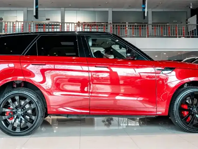 Land Rover Range Rover Sport — Фото автомобиля 4