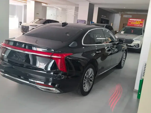 Hongqi H5 — Фото автомобиля 9