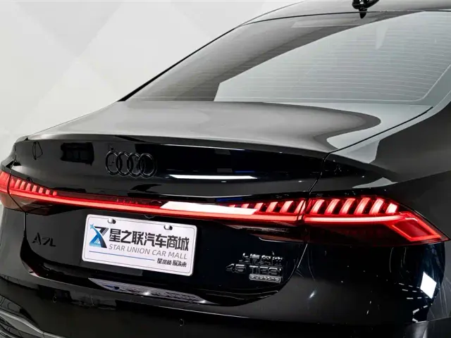 Audi A7L — Фото автомобиля 8