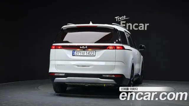 Kia Canival Carnival 4 поколение Дизель 9 мест Prestige — Фото автомобиля 4