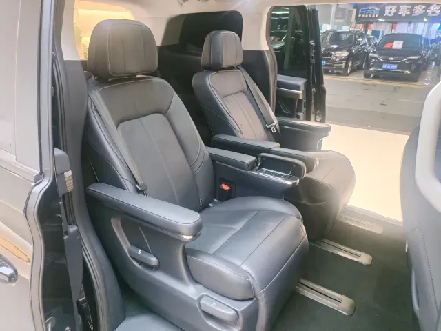 GAC Trumpchi M8 — Фото автомобиля 12