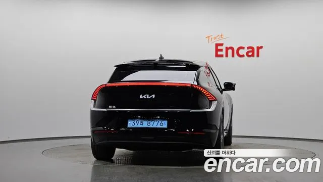 Kia EV6 — Фото автомобиля 4