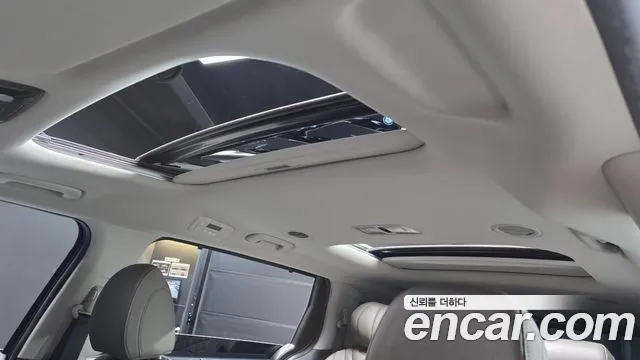 Kia Carnival Generation 4 — Фото автомобиля 16
