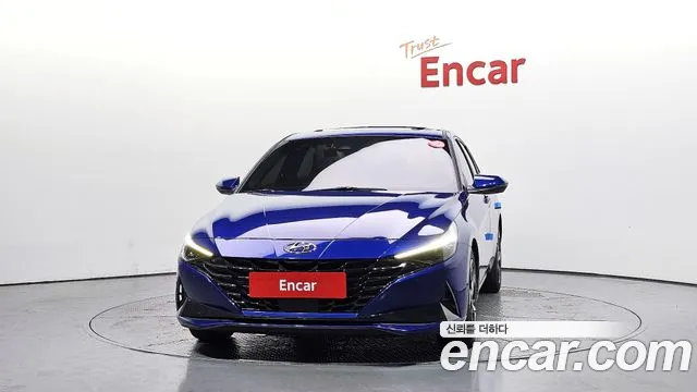 Hyundai AVANTE Avante (CN7) — Фото автомобиля 3