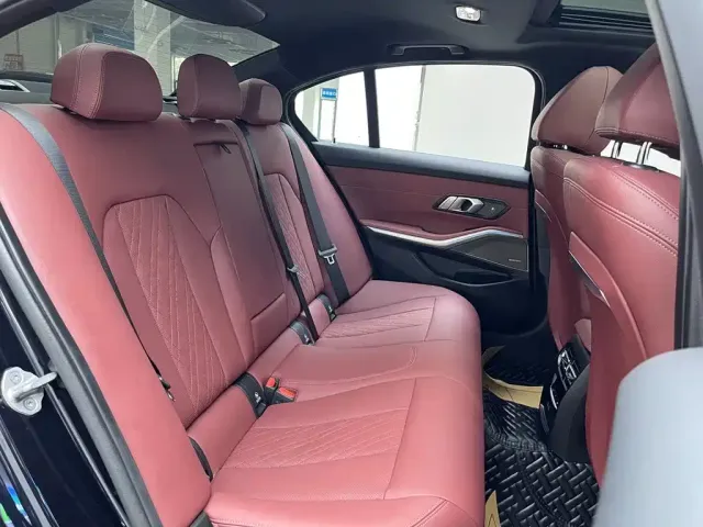 BMW 3 Series — Фото автомобиля 15