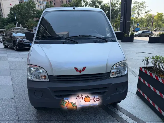 Фотография автомобиля — Wuling Zhiguang