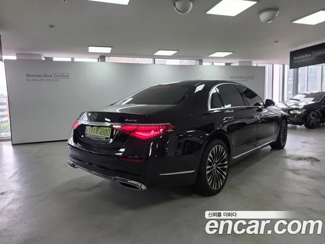 Mercedes-Benz S-Class — Фото автомобиля 2