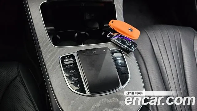 Mercedes-Benz CLS-Class — Фото автомобиля 29