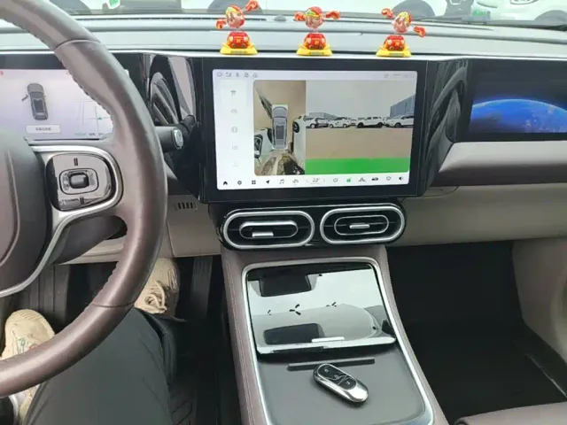 Leapmotor Leapmotor C11 2023 Range Extender 180 Comfort Edition — Фото автомобиля 12