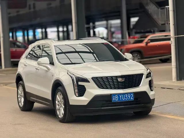 Cadillac XT4 — Фото автомобиля 3