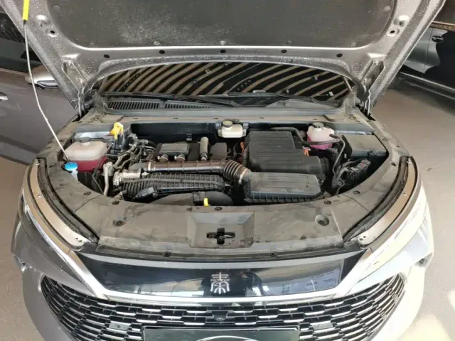 BYD Qin L — Фото автомобиля 19