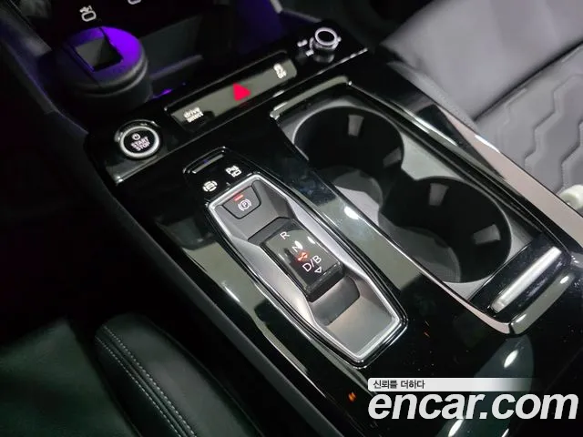 Audi A6 e-tron — Фото автомобиля 9
