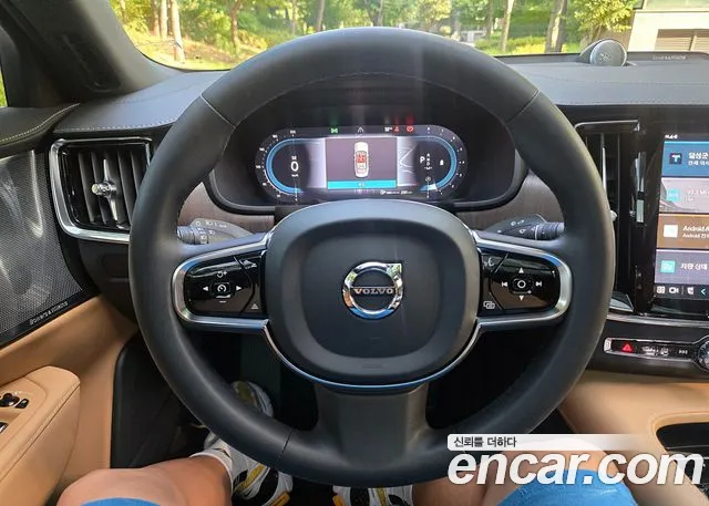 Volvo S90 — Фото автомобиля 12
