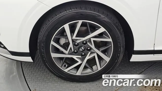 Hyundai Grandeur Grandeur (GN7) 2.5 Бензин 2WD — Фото автомобиля 5
