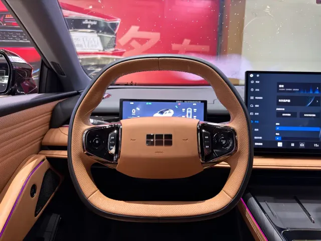 Geely Galaxy Xingyao 8 — Фото автомобиля 10
