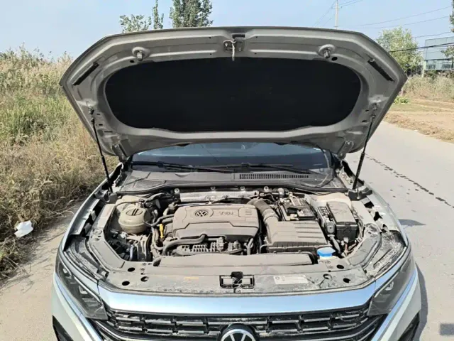 Volkswagen Passat — Фото автомобиля 19