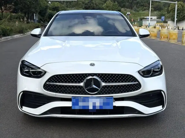 Mercedes-Benz C-Class — Фото автомобиля 2