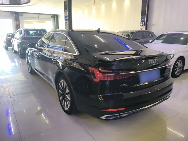 Audi A6L — Фото автомобиля 4