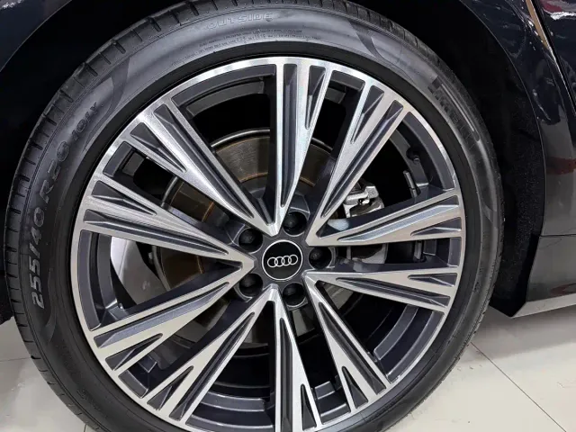 Audi A6L — Фото автомобиля 8