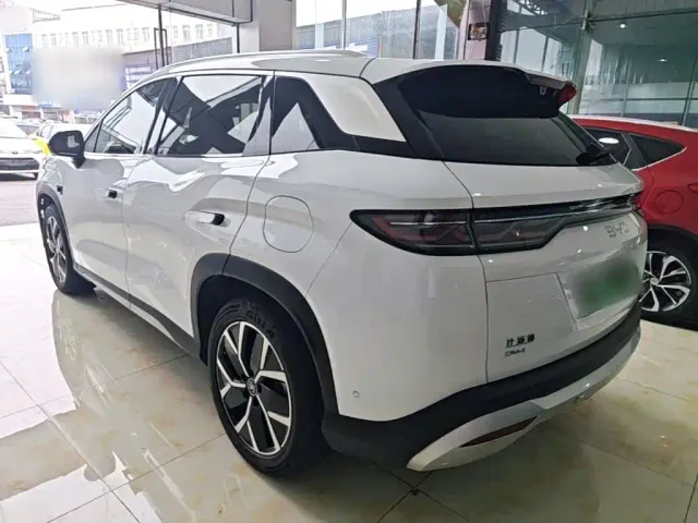 BYD Song L DM-i — Фото автомобиля 4