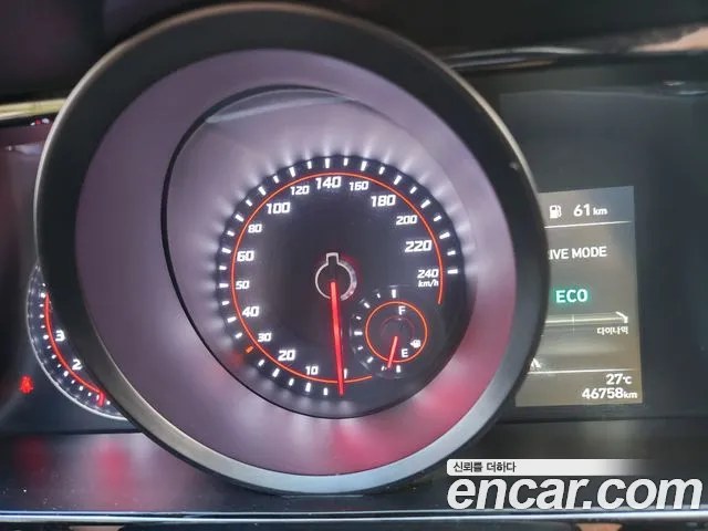 Hyundai AVANTE Avante (CN7) — Фото автомобиля 12
