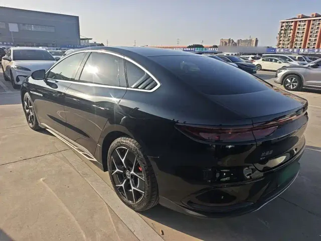BYD Han — Фото автомобиля 4