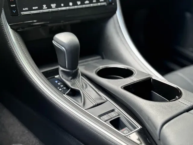 Toyota Avalon — Фото автомобиля 18
