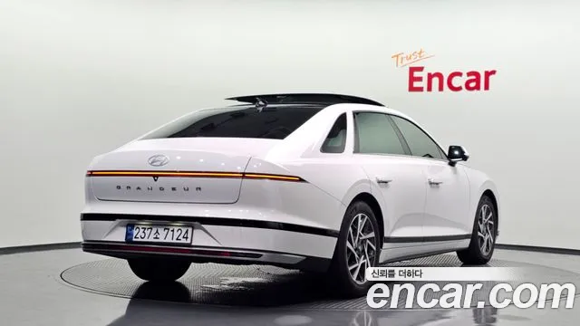 Hyundai Grandeur GN7 — Фото автомобиля 2