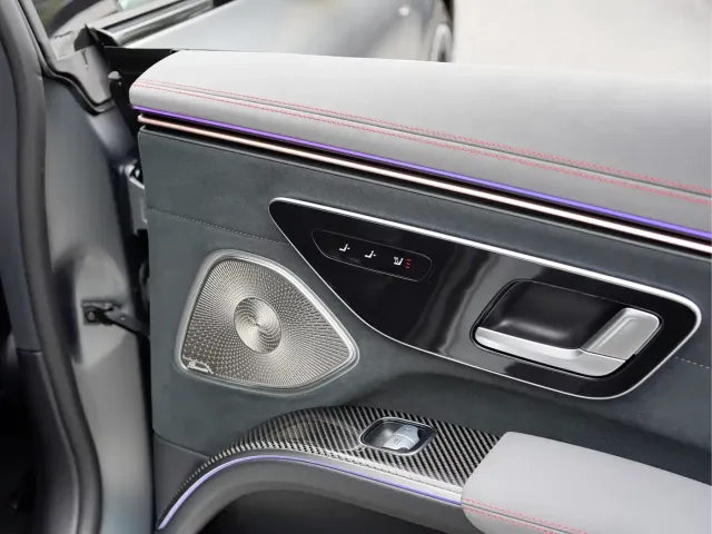 Mercedes-Benz EQS AMG — Фото автомобиля 17