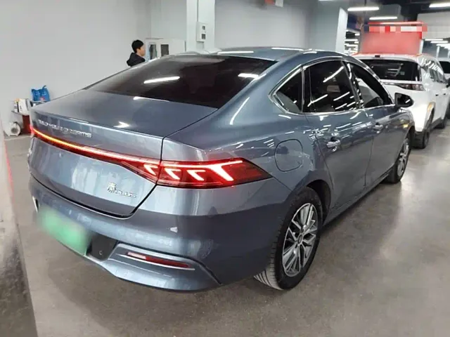BYD Qin PLUS — Фото автомобиля 6
