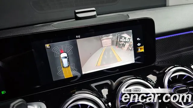 Mercedes-Benz GLB-Class — Фото автомобиля 14