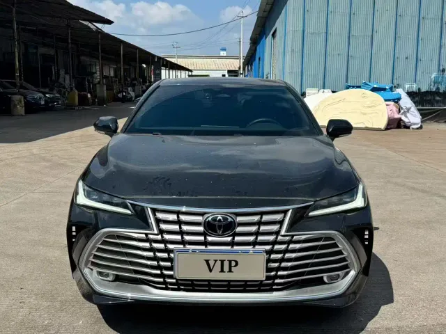 Toyota Avalon — Фото автомобиля 2