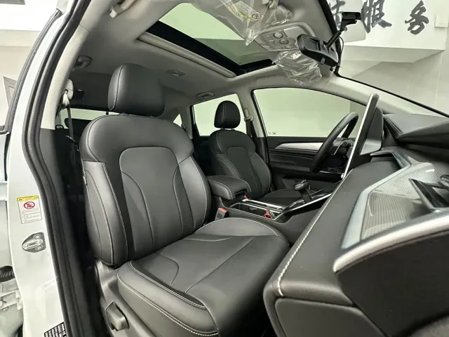 Haval M6 — Фото автомобиля 13
