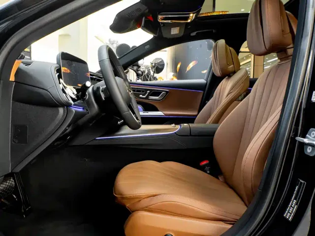 Mercedes-Benz E-Class — Фото автомобиля 28