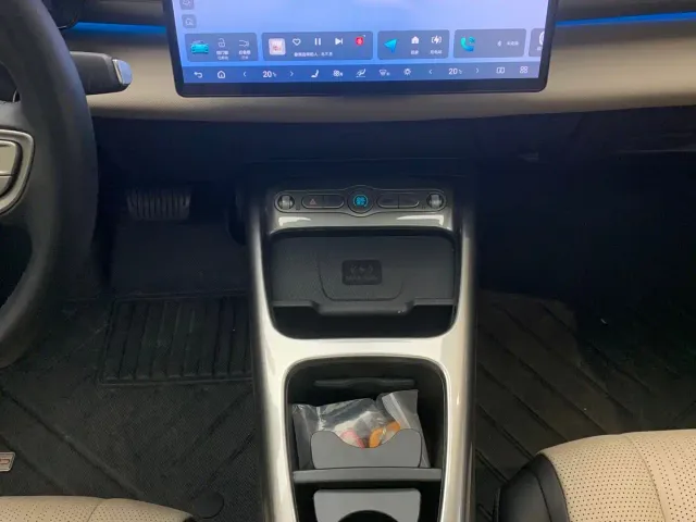 BYD Dolphin — Фото автомобиля 13