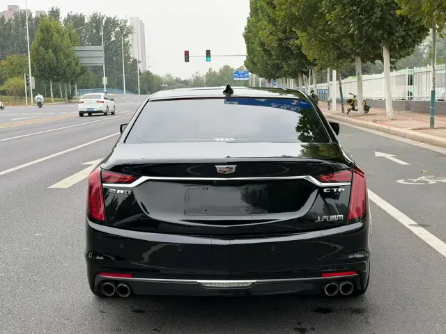 Cadillac CT6 — Фото автомобиля 20