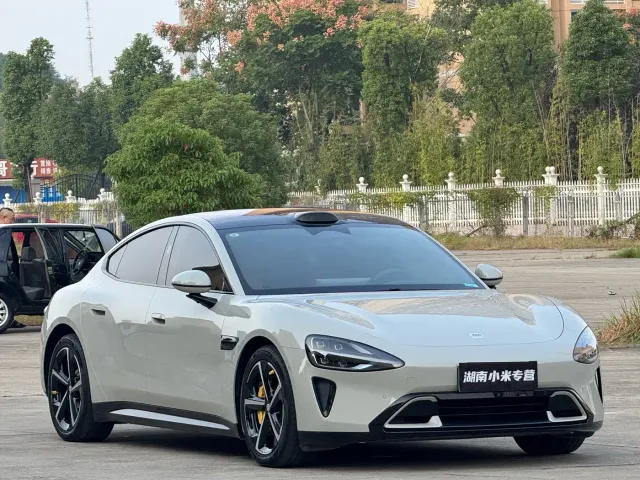 Xiaomi SU7 — Фото автомобиля 3