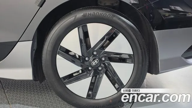 Hyundai Ioniq 6 — Фото автомобиля 6