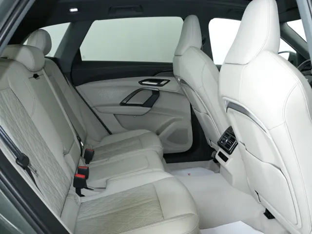 Audi Q5L — Фото автомобиля 7