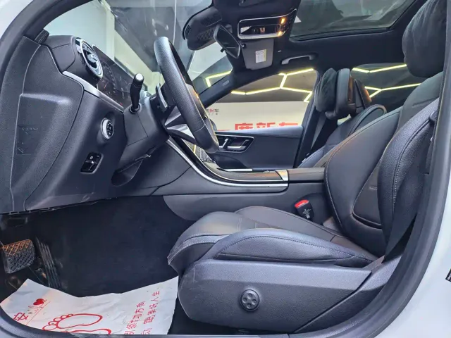 Mercedes-Benz C-Class — Фото автомобиля 6