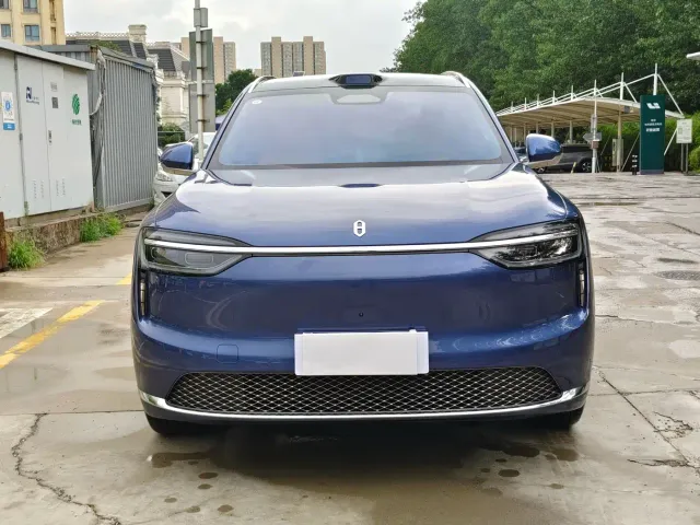 Aito M7 — Фото автомобиля 2
