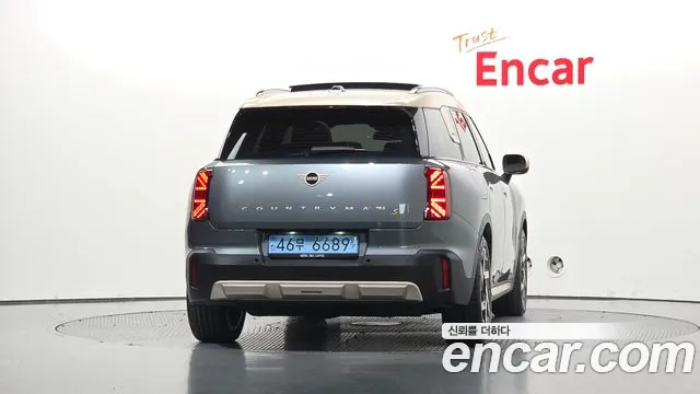 MINI Countryman Electric 3rd Gen — Фото автомобиля 4