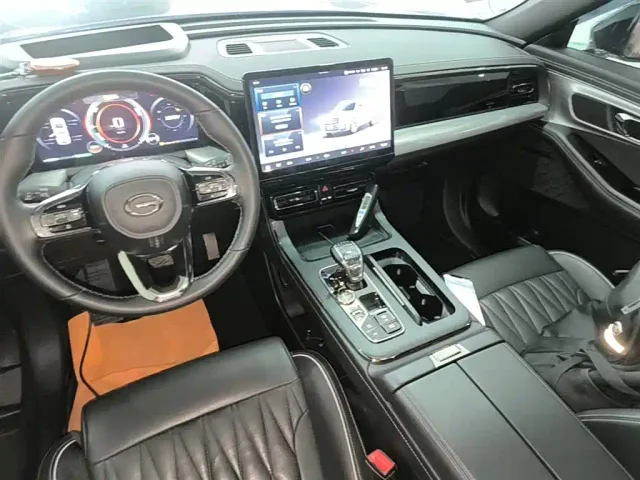 GAC Trumpchi GS8 — Фото автомобиля 13